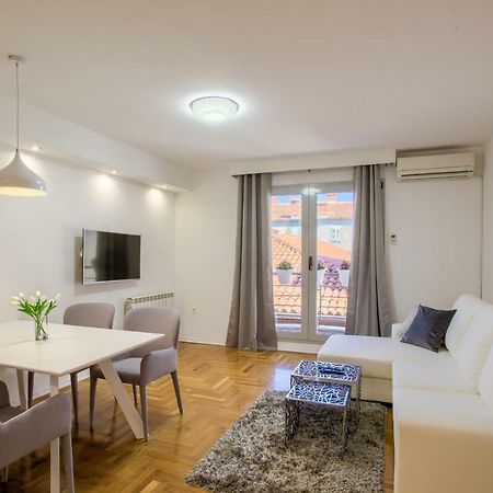 Apartment San Rocco Center Pula Buitenkant foto
