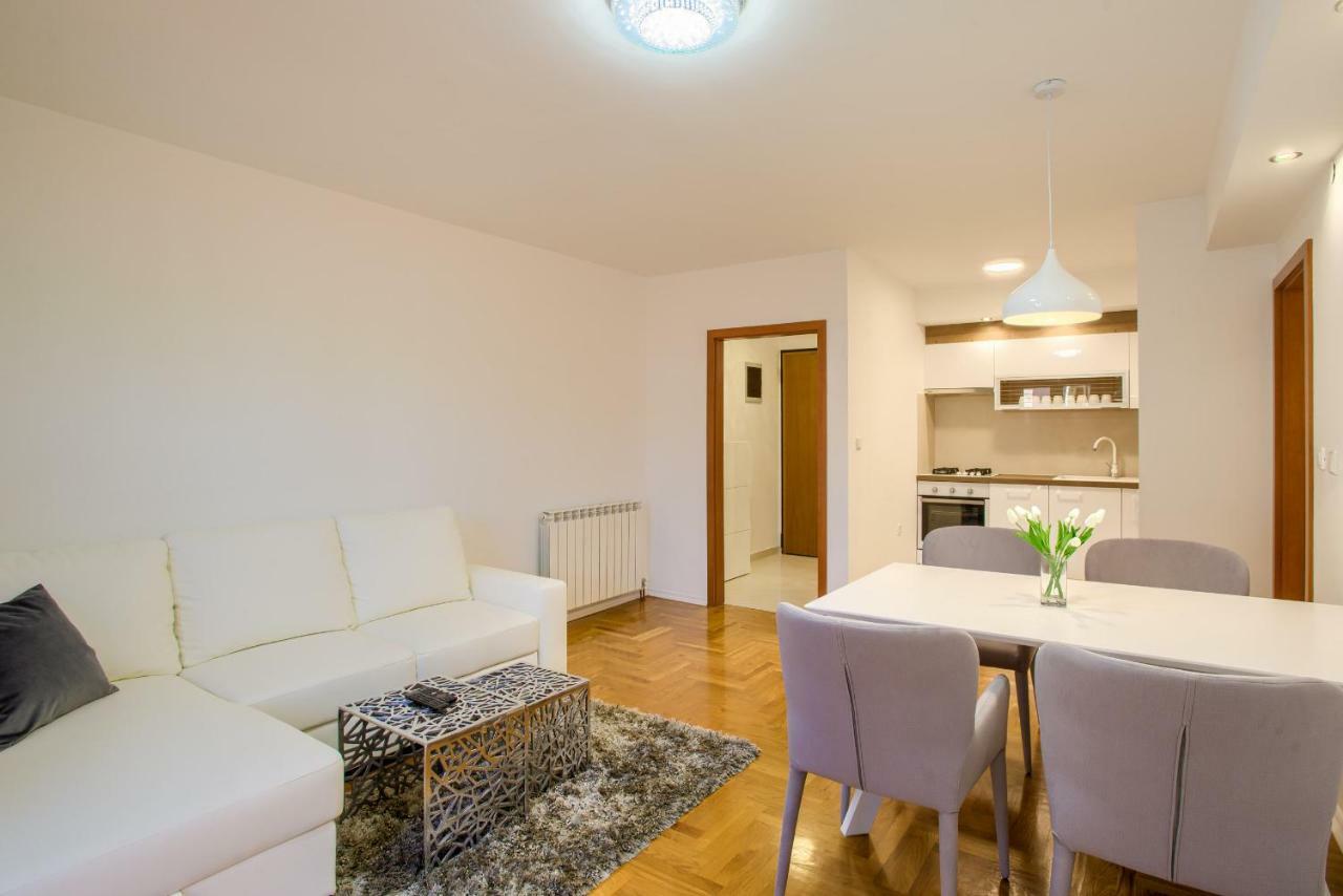Apartment San Rocco Center Pula Buitenkant foto